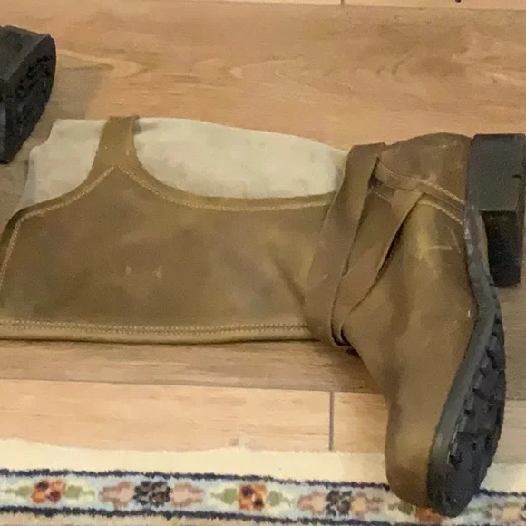 Olukai Boots- Olive/Khaki- Size 9 1/2- Leather and Suede- Never Worn - Picture 7 of 8